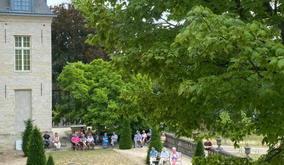 Concert in de tuin van de abt